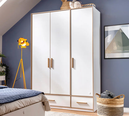 Трикрилен гардероб Modera New