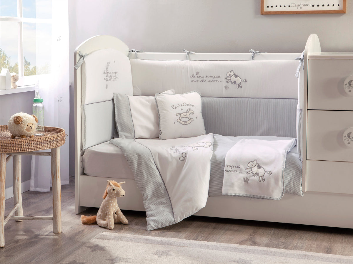 Бебешко креватче със спален комплект Baby Cotton